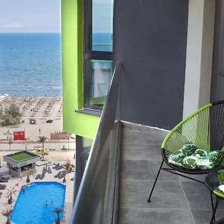Serenity By The Sea N Pool Alezzi Beach Apartament Năvodari